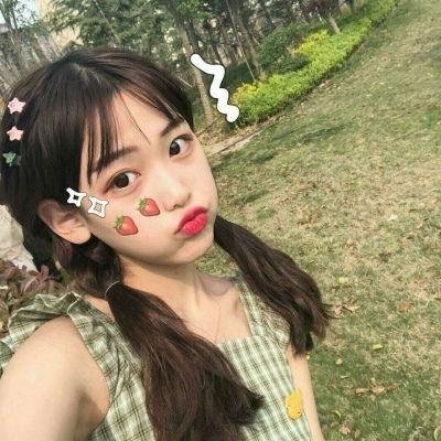 草裙春色